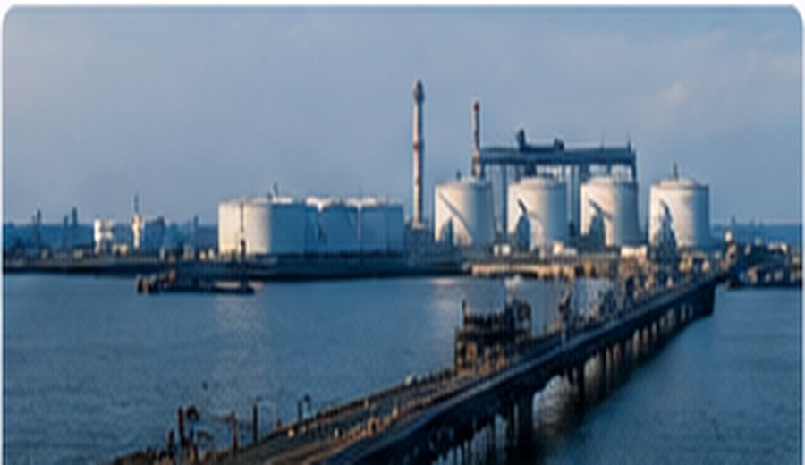 Energy logistics terminal and loading infrastructure